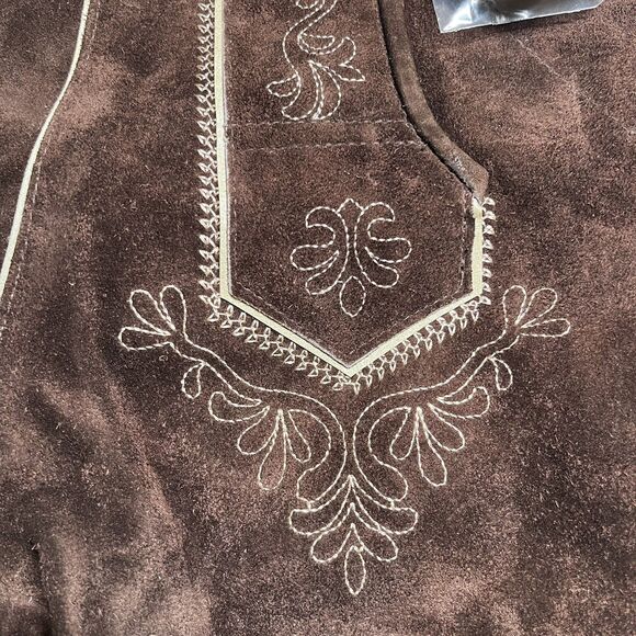 Brown Embroidered Men's Hybrid Shorts - Picture 7 of 16